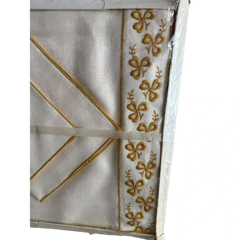 Vintage Linen Placemat Napkin Set 4 Gold Embroidered NOS Kaye Walt Creation